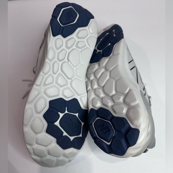 Used New Balance Gray Sneakers - Picture 5 of 7